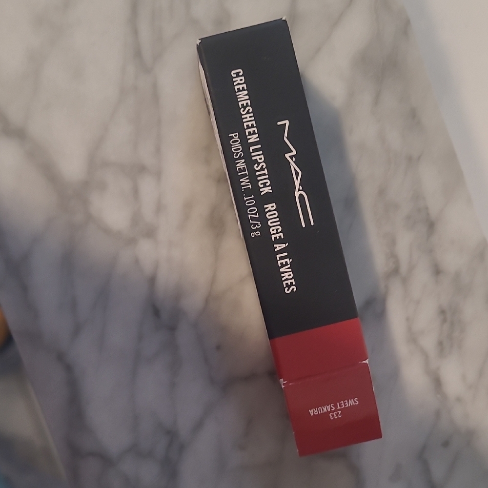 MAC Cosmetics Cremesheen Lipstick - Sweet Sakura Red